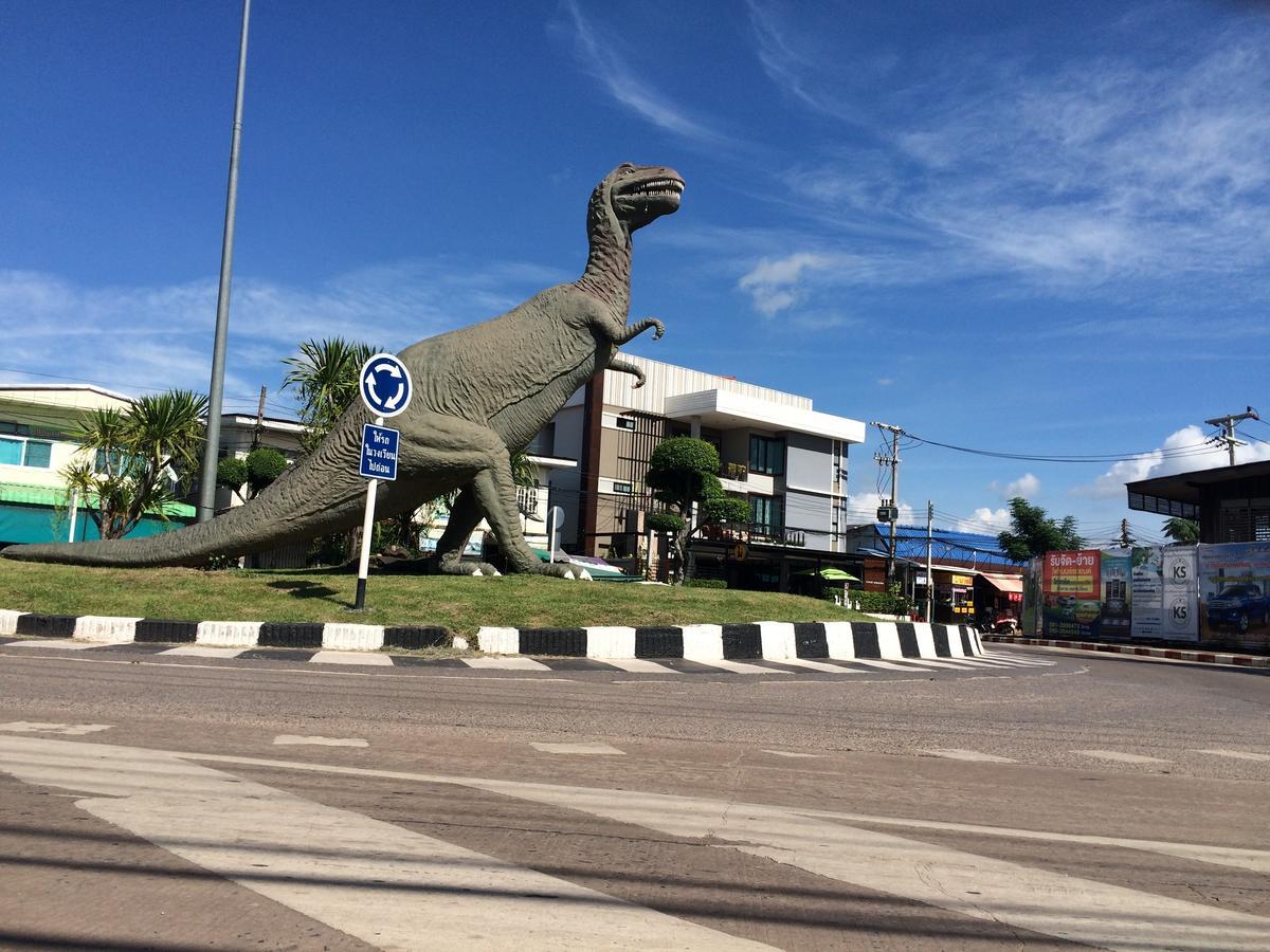 Dino Studio Luxury Homestay Kalasin Exterior photo