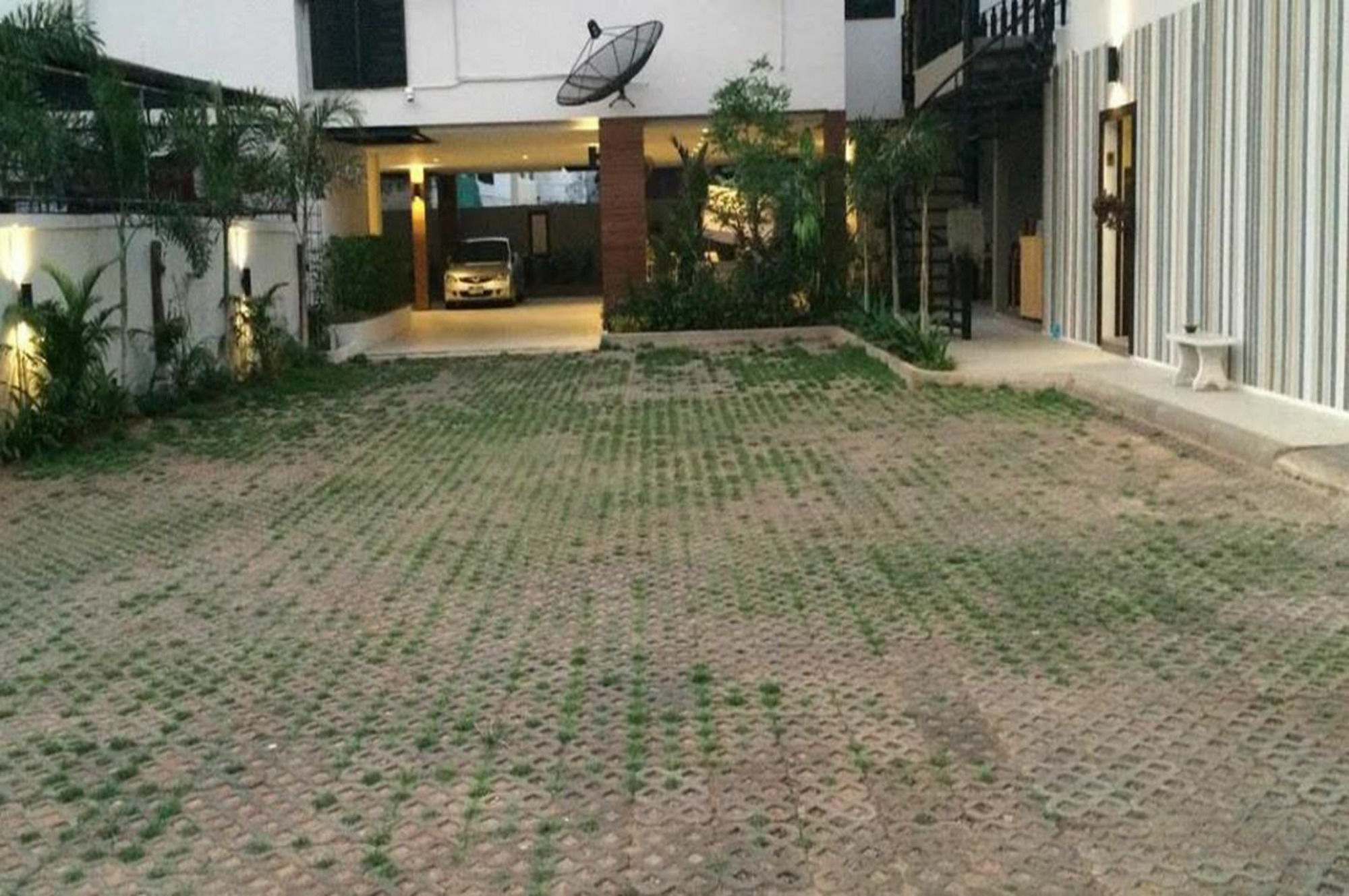 Dino Studio Luxury Homestay Kalasin Exterior photo